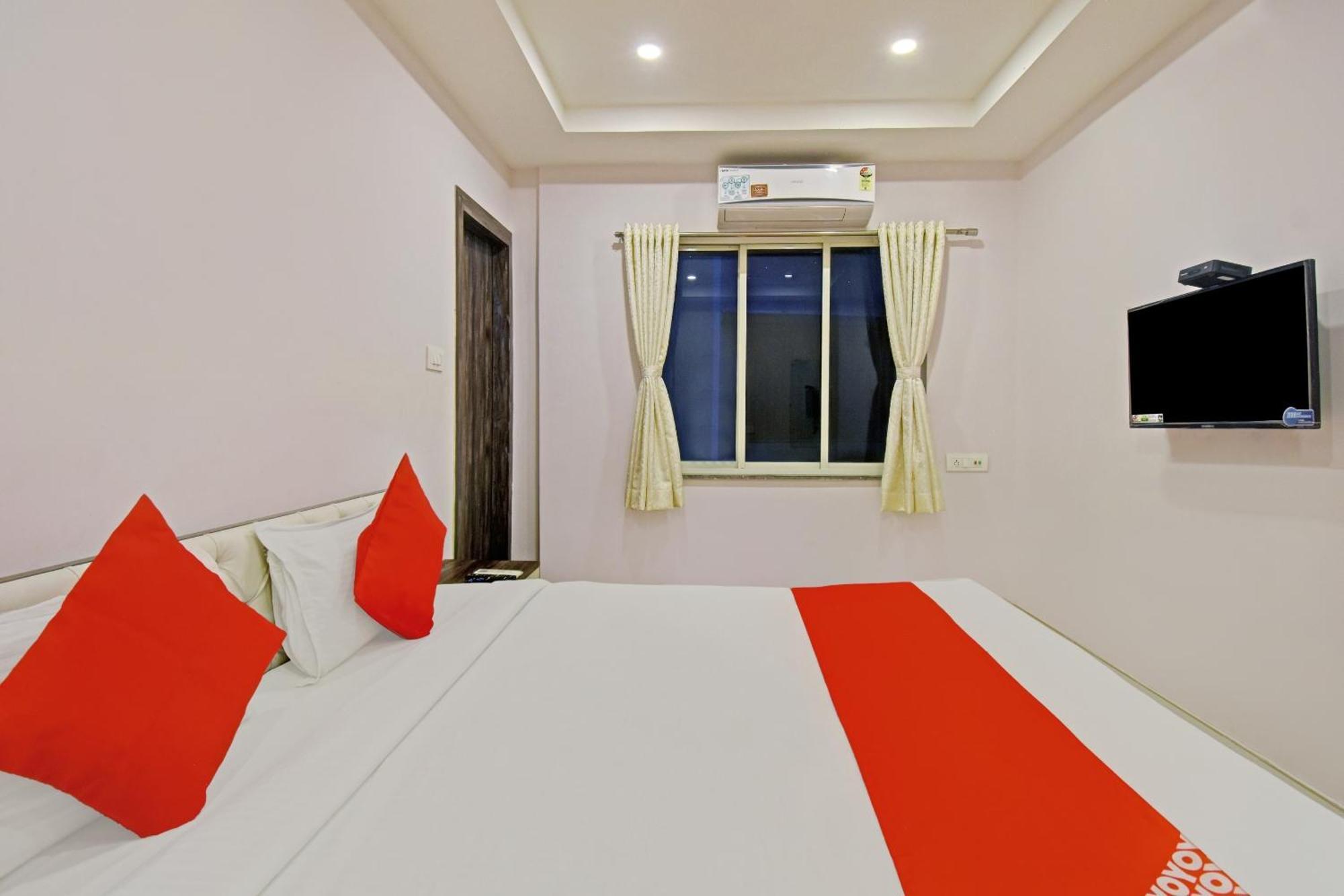 Hotel O Newtown Galaxy Panchuria Buitenkant foto